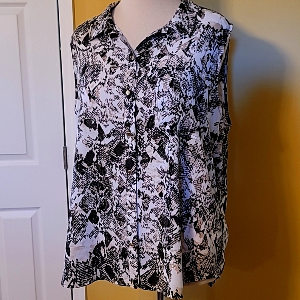 NWOT Sleeveless Top